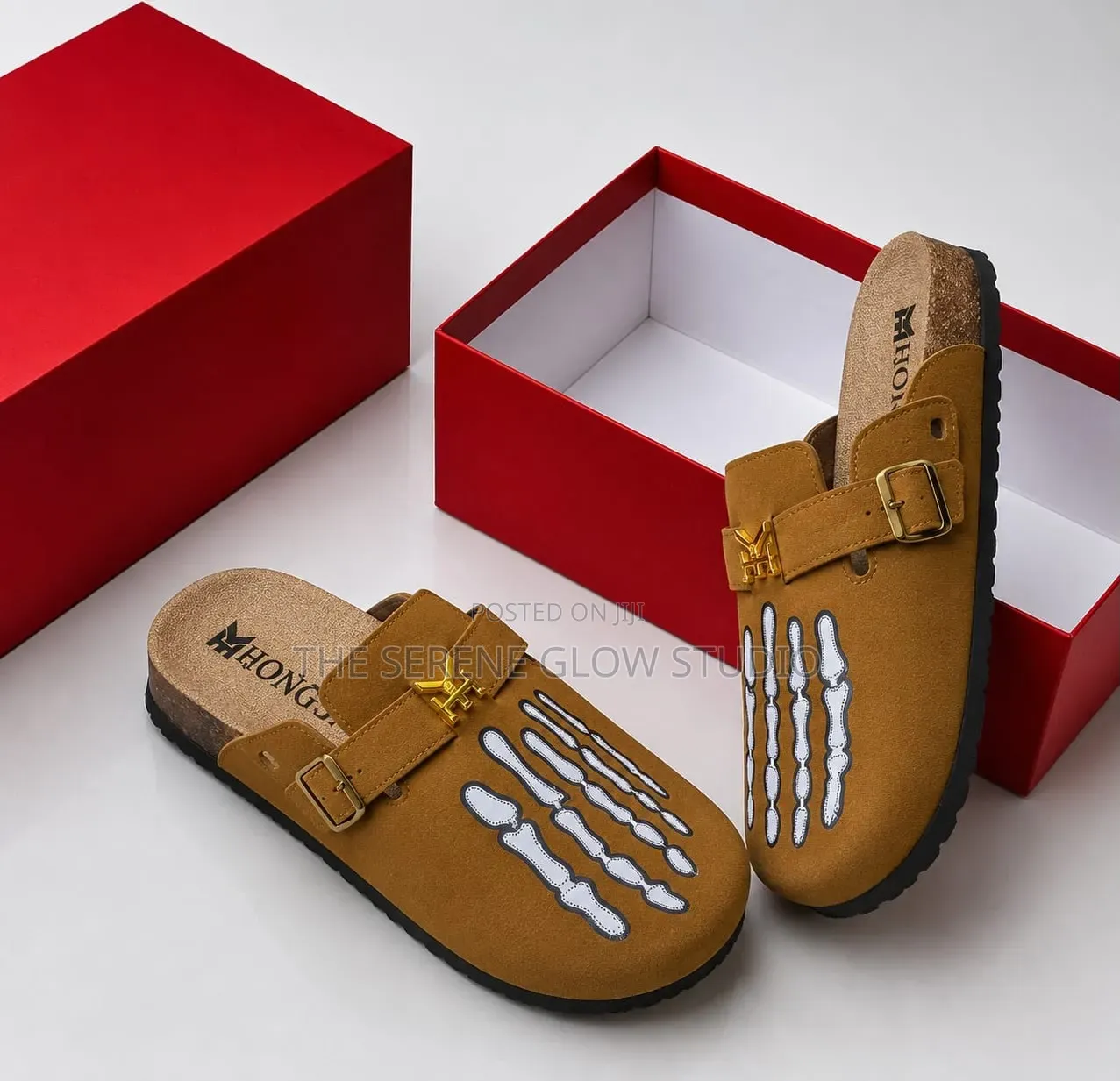 Clogs 
Size 40_________45.
Price *Ksh1000*