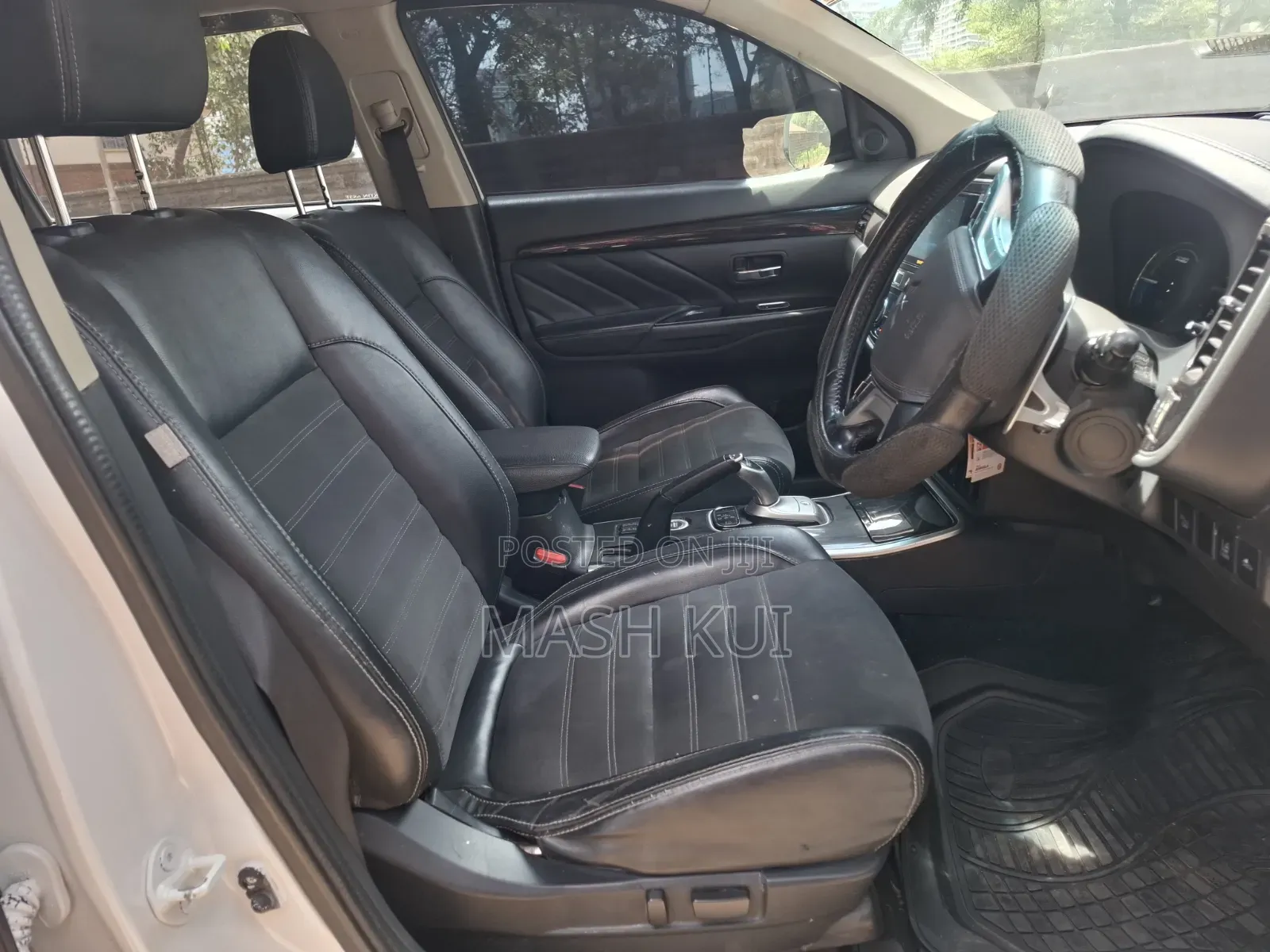 Mitsubishi Outlander 2018 White