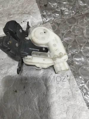 Vitz Bootlock