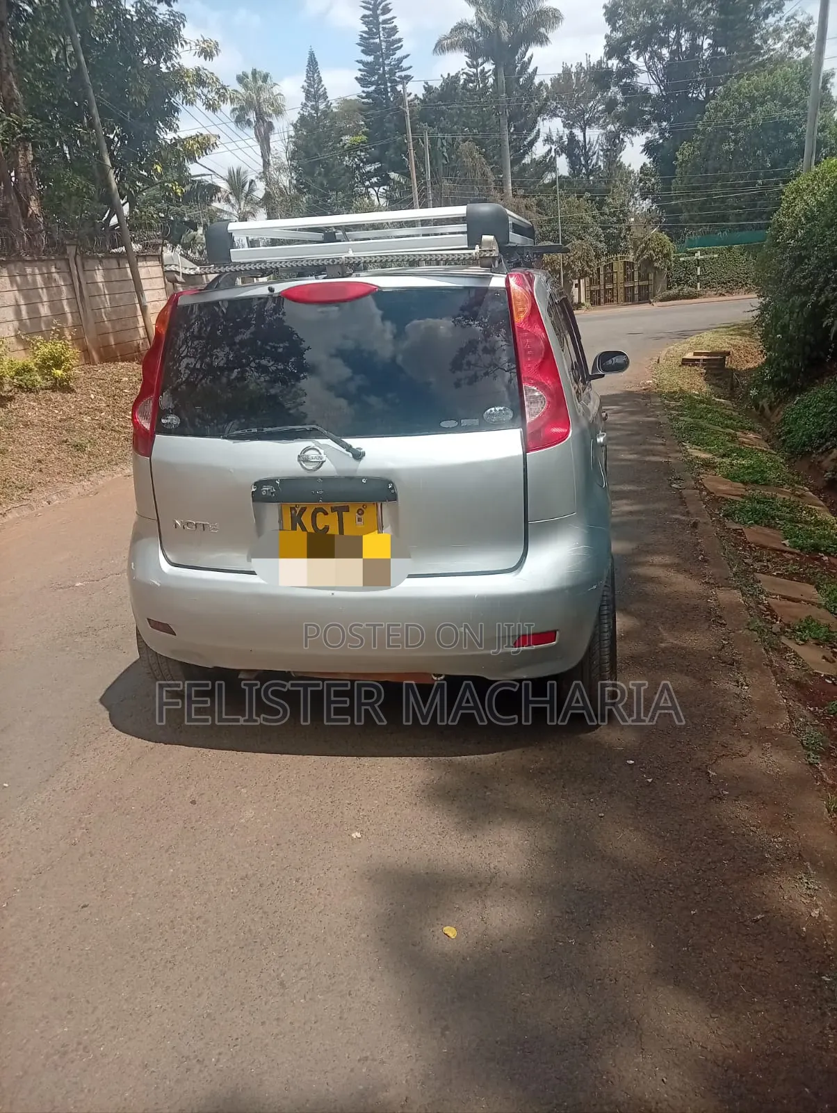 Nissan Note 2011 Silver