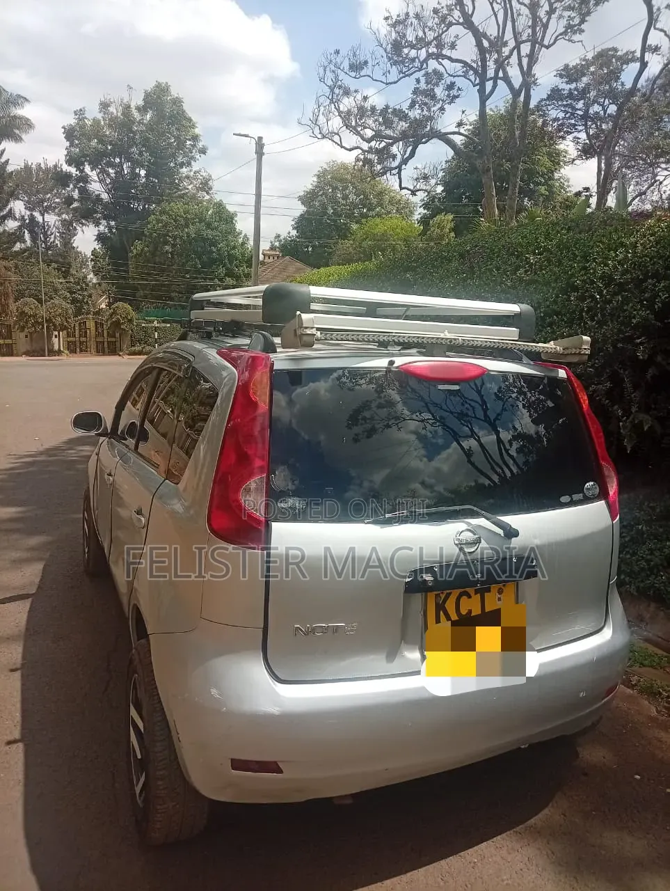 Nissan Note 2011 Silver