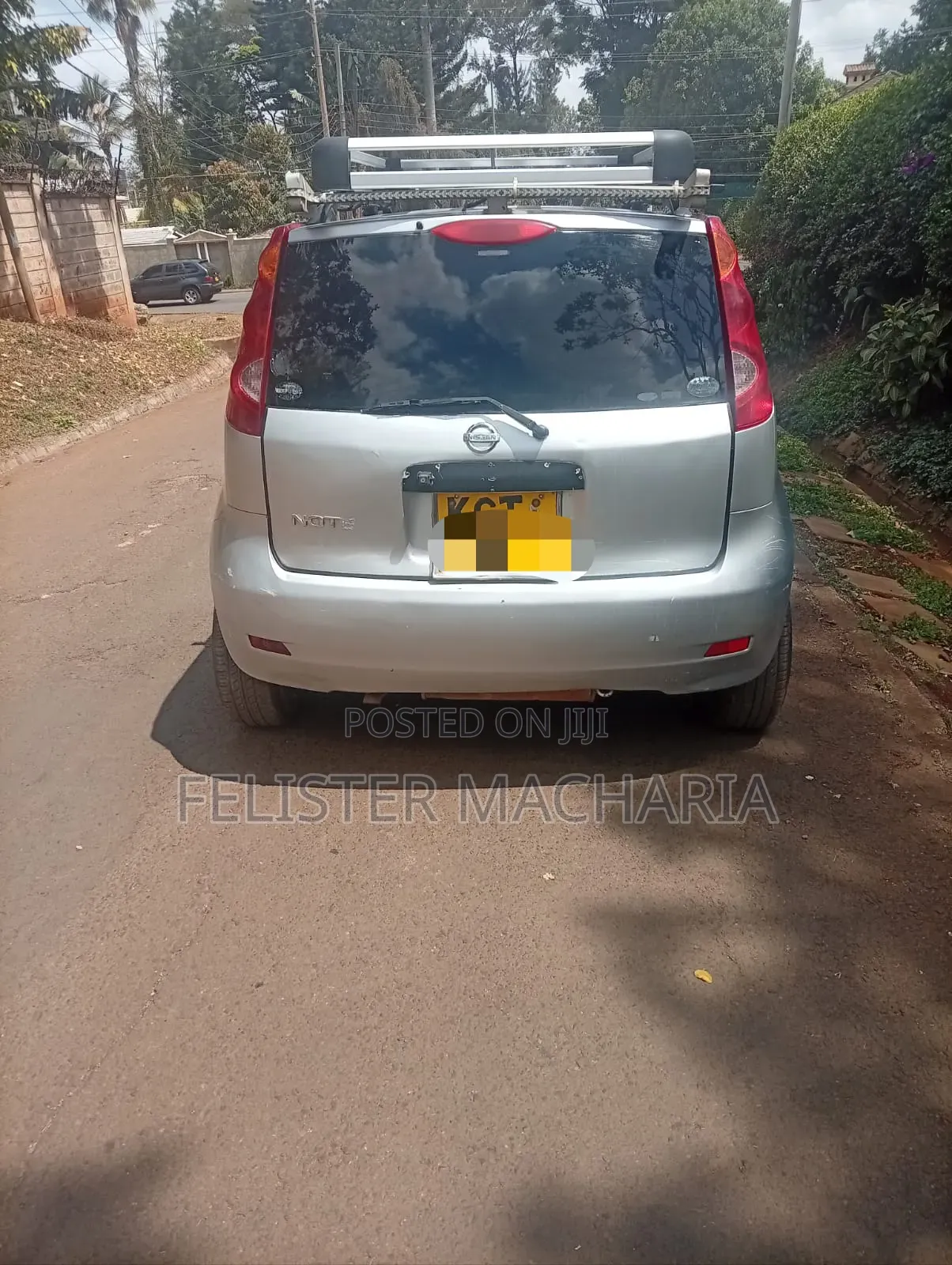 Nissan Note 2011 Silver