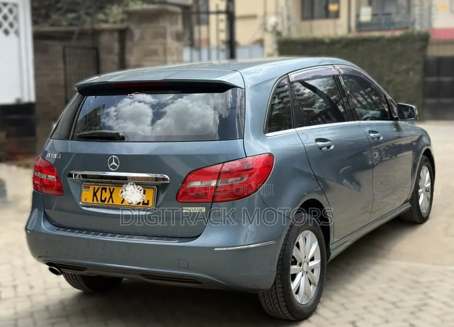 Mercedes-Benz B-Class 2012 Blue