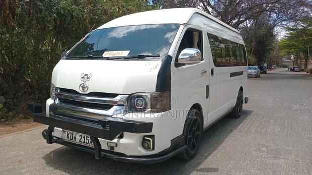 Toyota HiAce 2020 White - thumbnail 3