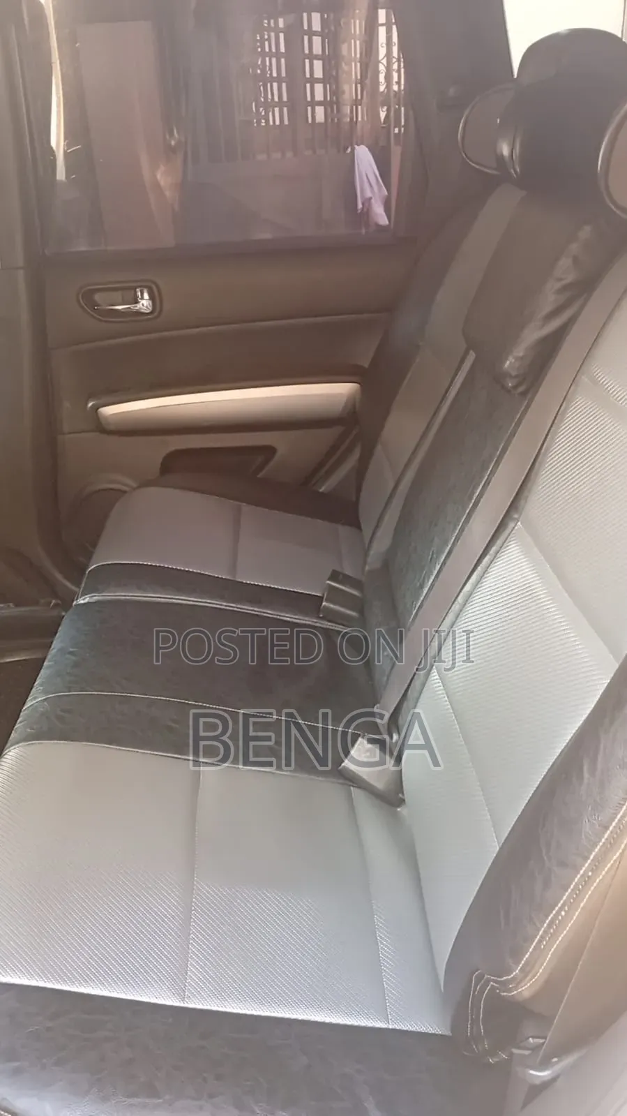 Nissan X-Trail 2011 Silver