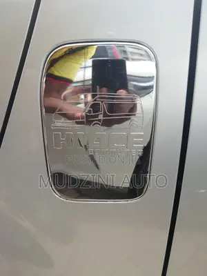 Toyota HiAce 2019 Silver