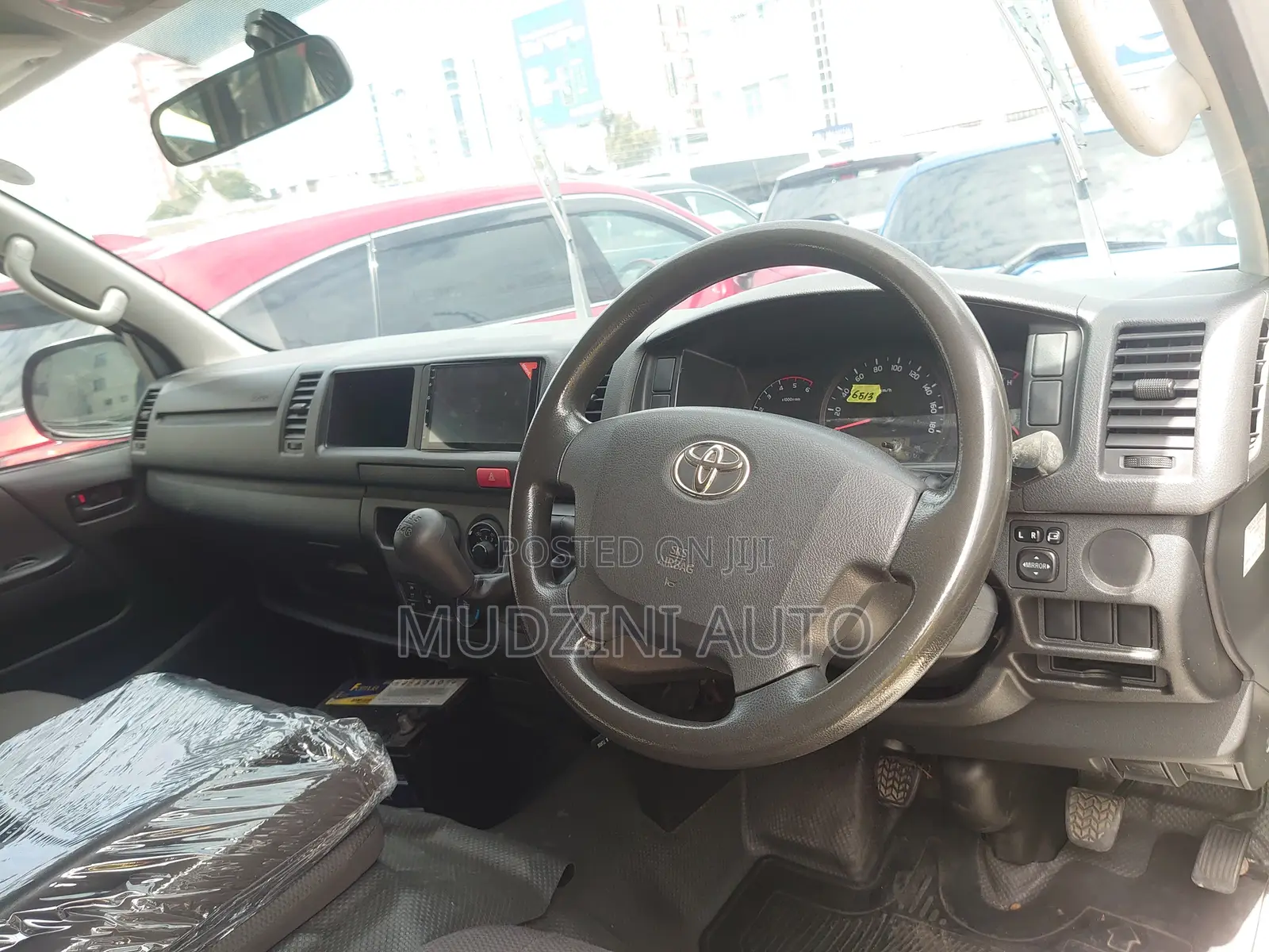 Toyota HiAce 2019 Silver