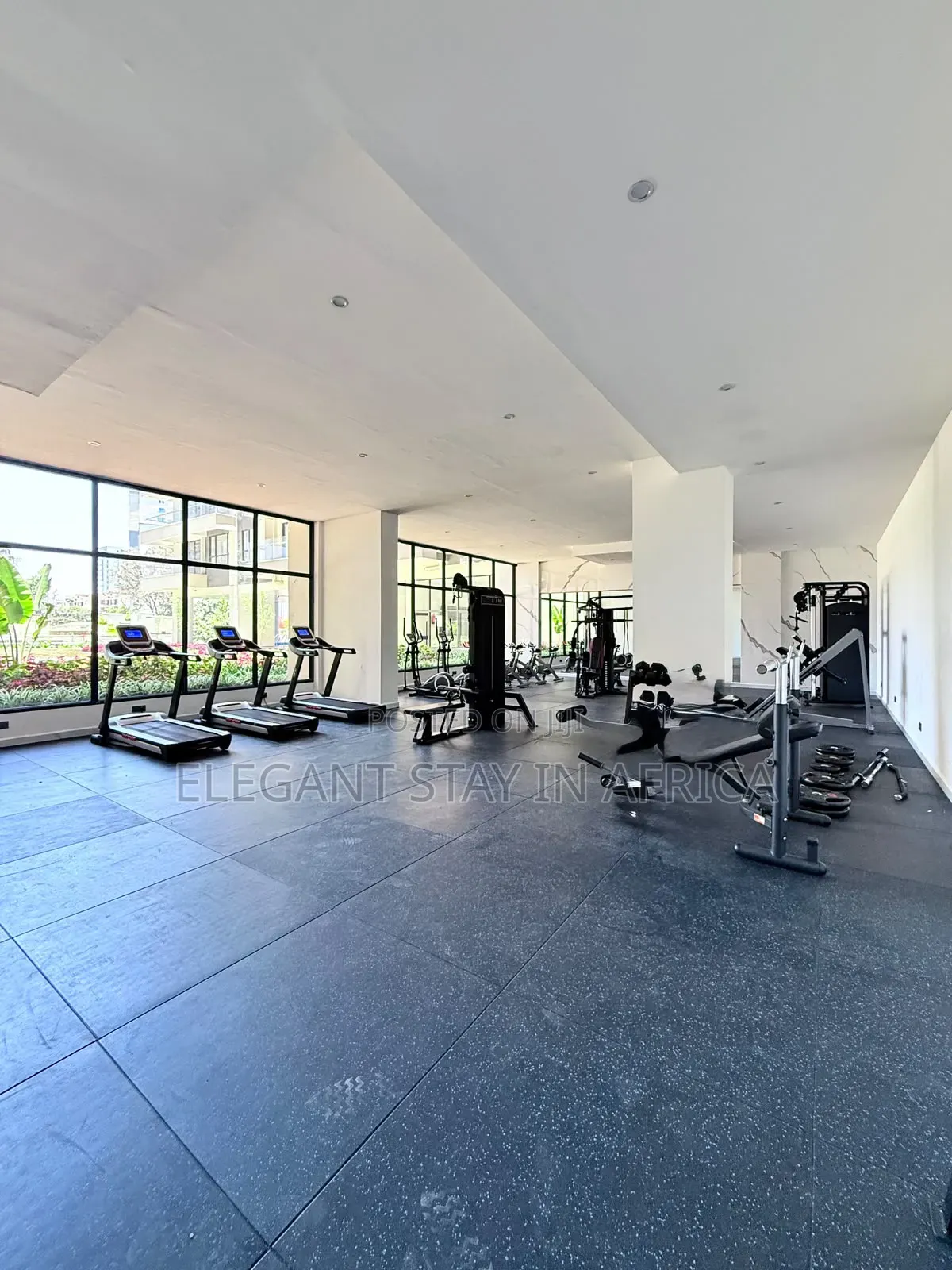 Cozy 2bdrm in Kilimani at 13k Per Day