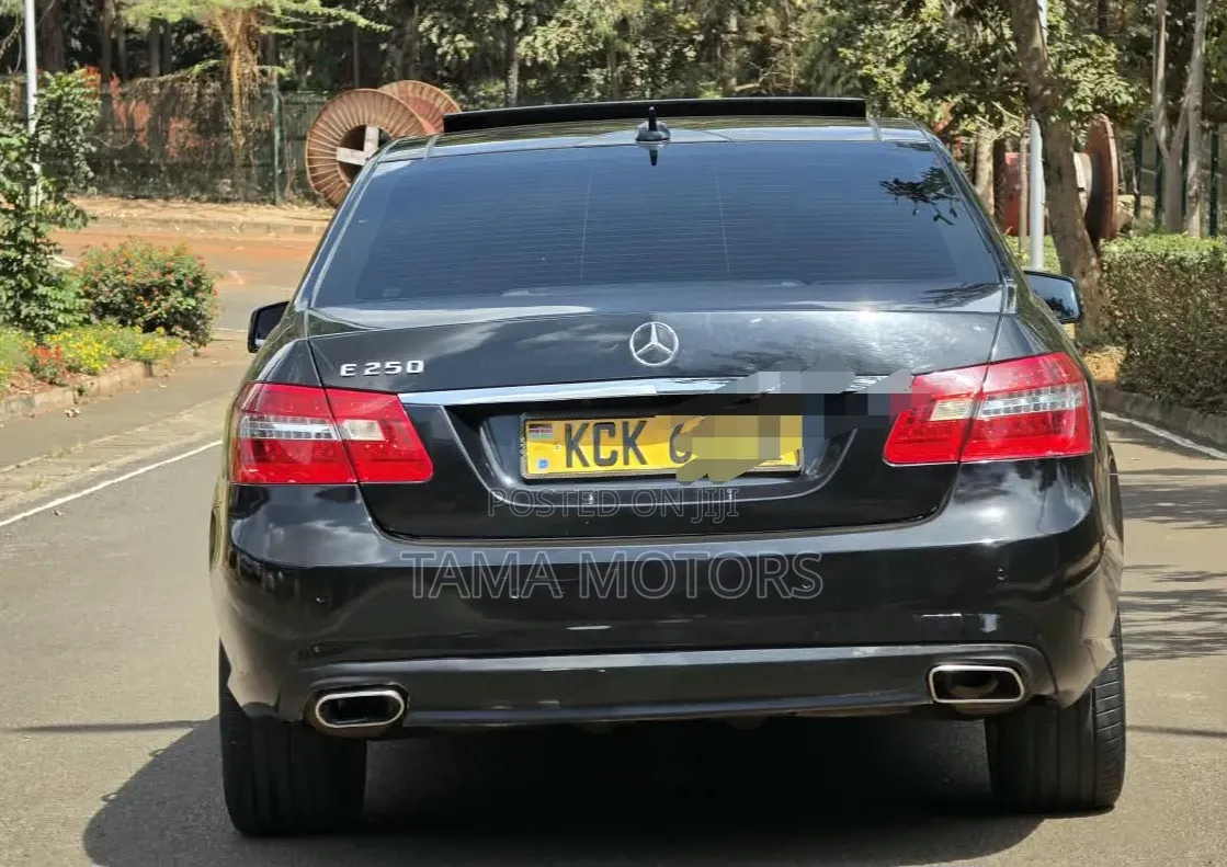 Mercedes-Benz E250 2012 Black