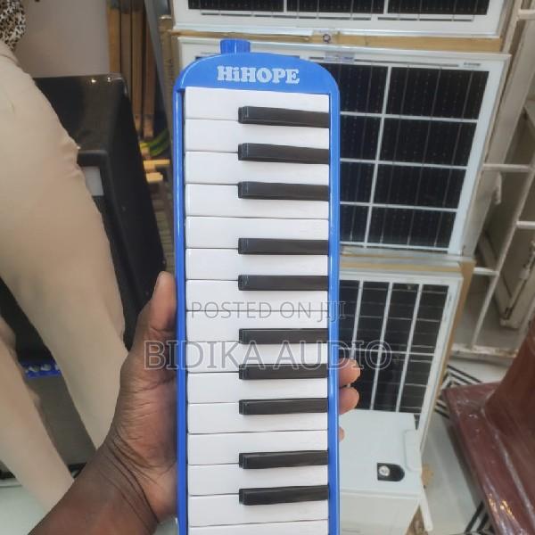 32-Key Melodica - main view