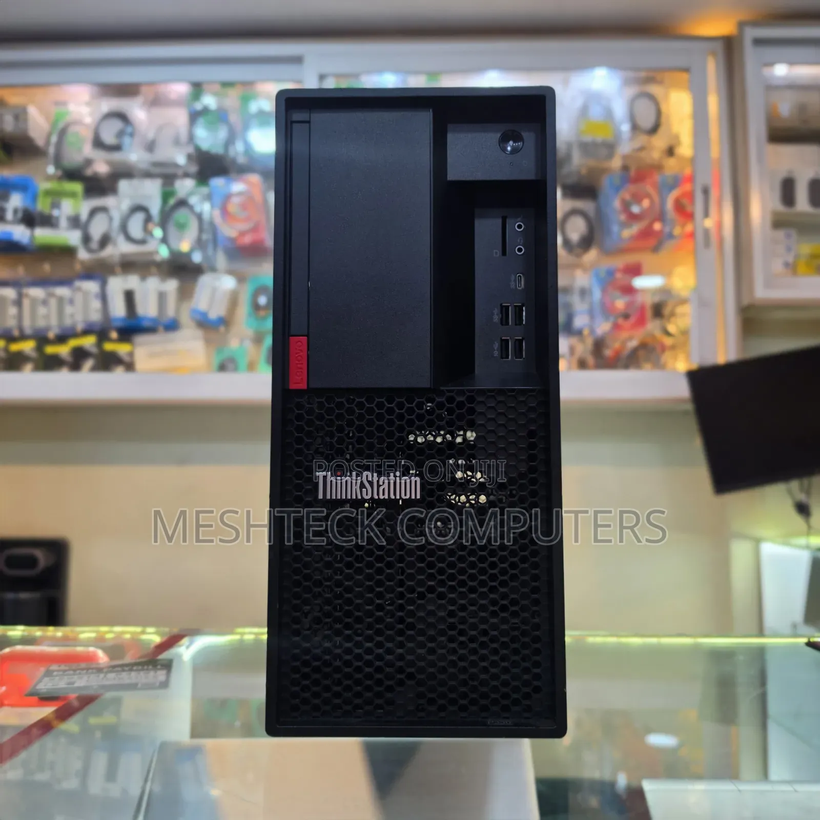 Desktop Computer Lenovo ThinkStation P330 8GB Intel Core i7 SSD 500GB