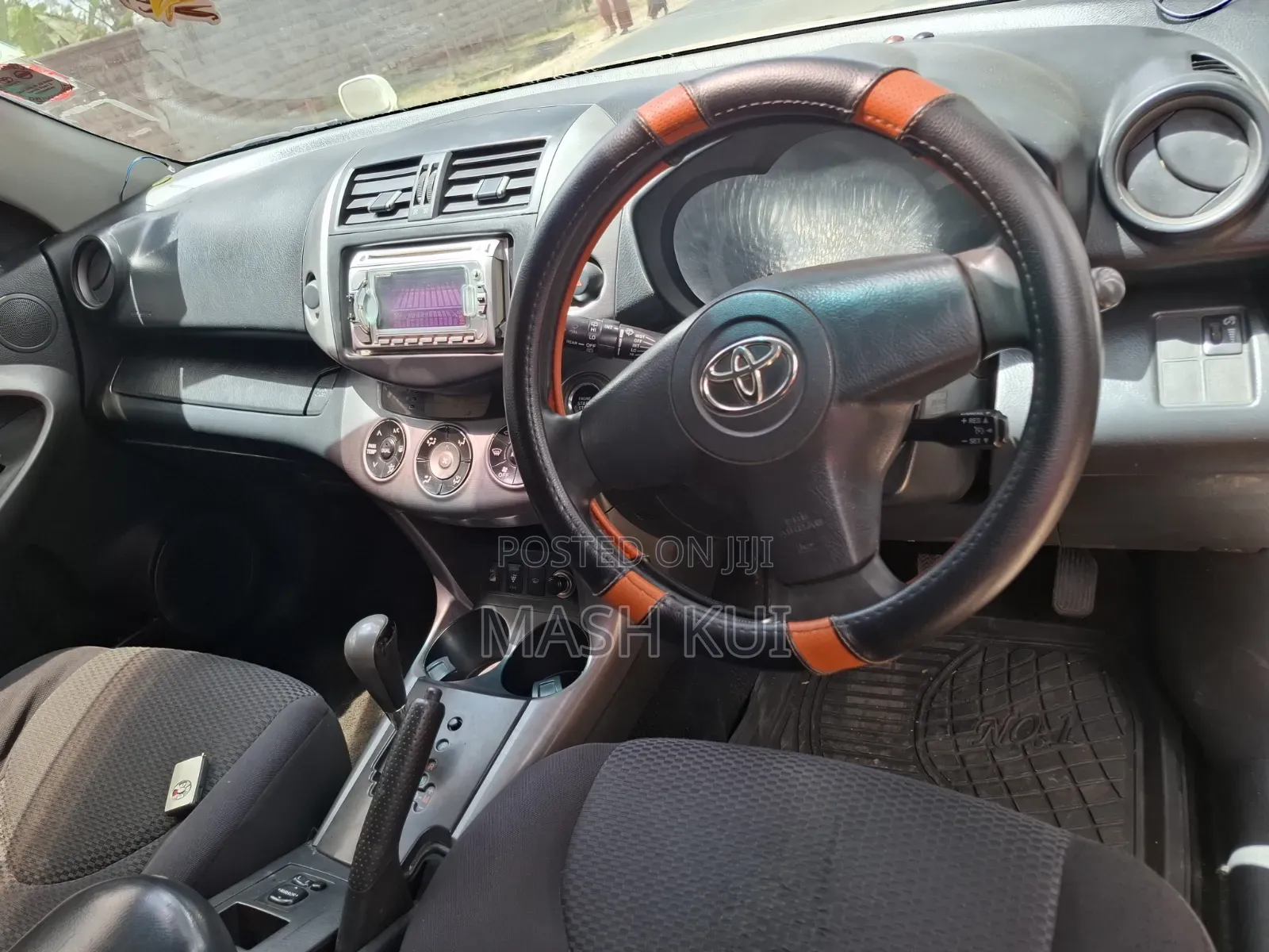 Toyota RAV4 2008 White