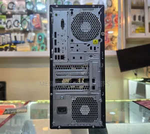 Desktop Computer Lenovo ThinkStation P330 8GB Intel Core i7 SSD 500GB