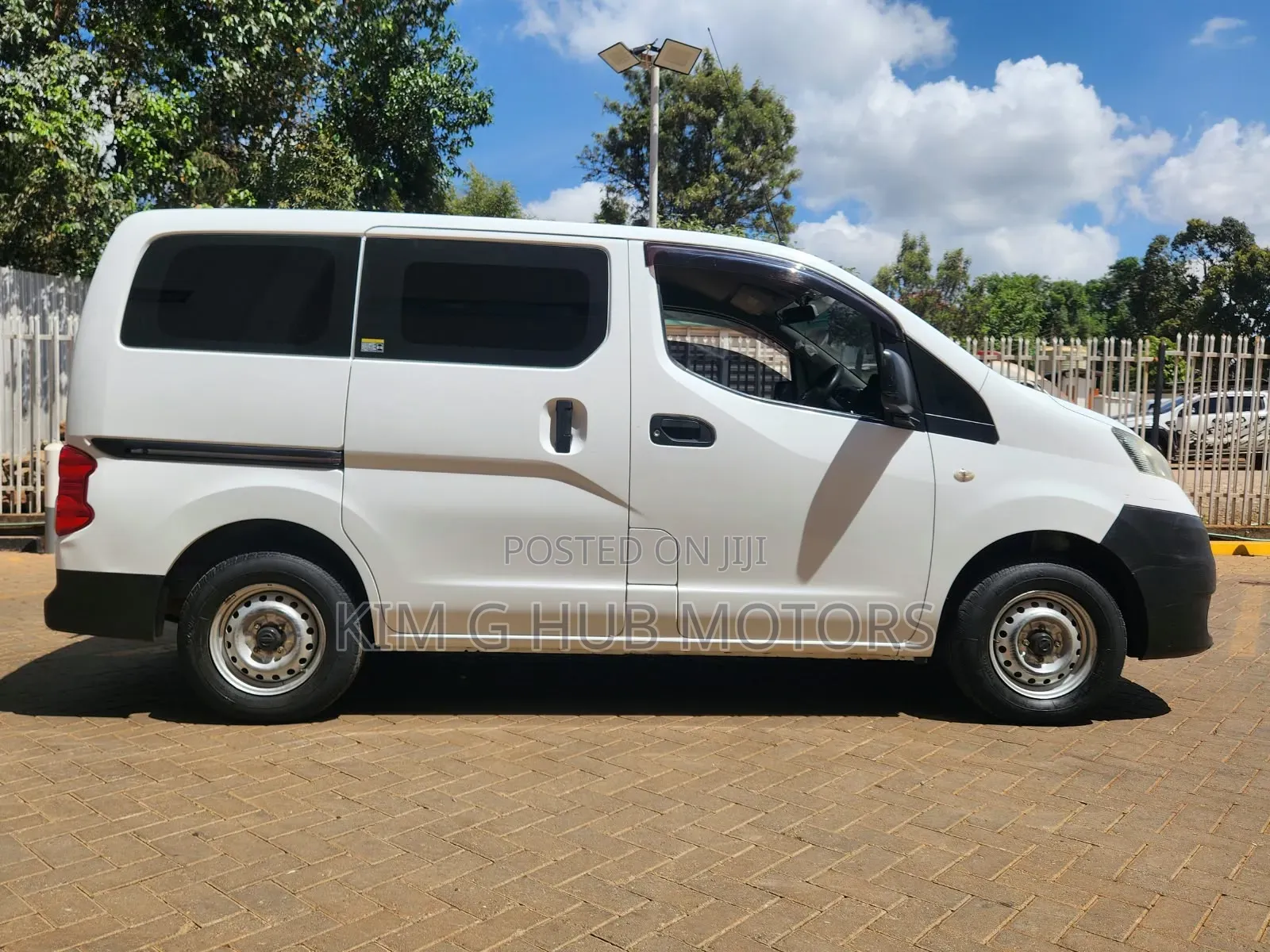 Nissan NV200 2018 White