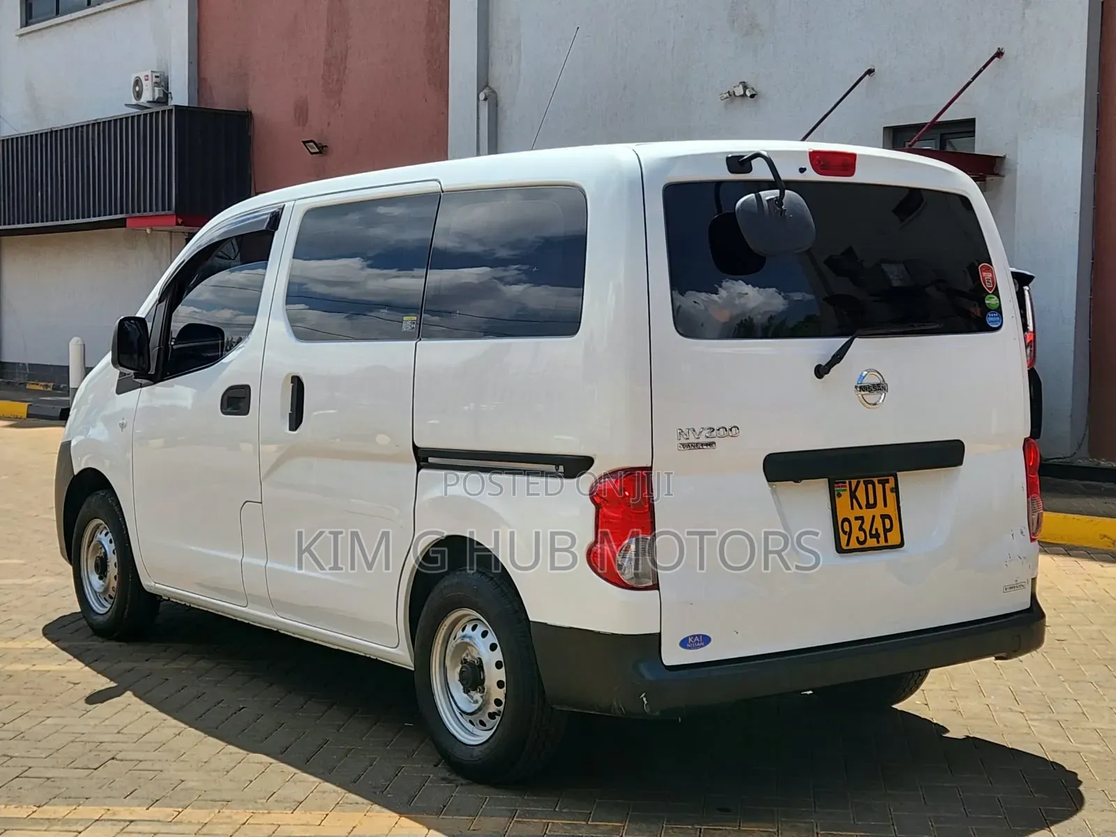 Nissan NV200 2018 White