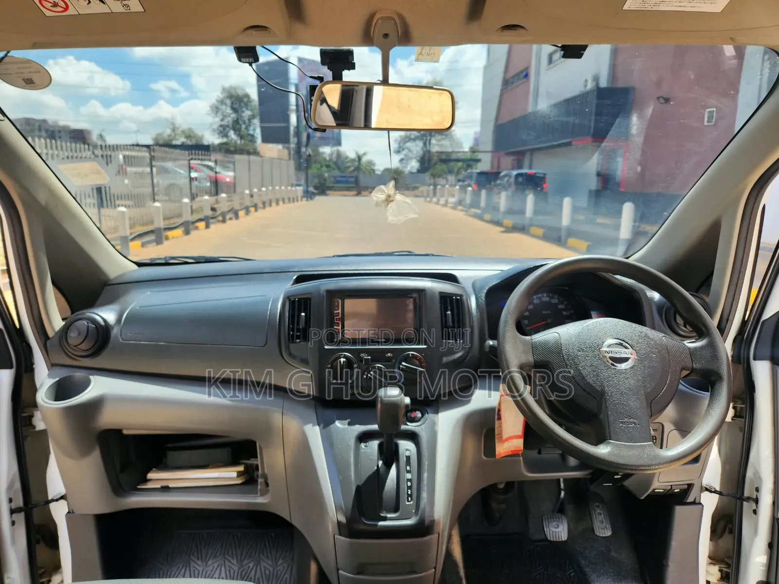 Nissan NV200 2018 White