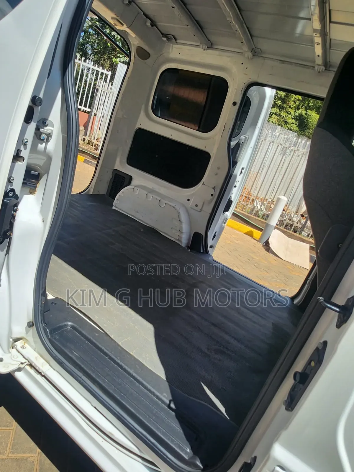 Nissan NV200 2018 White