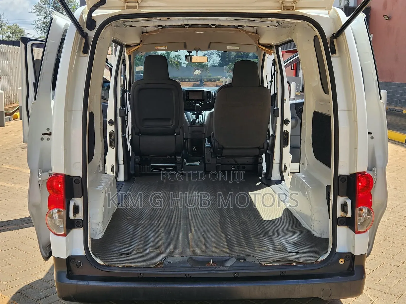 Nissan NV200 2018 White
