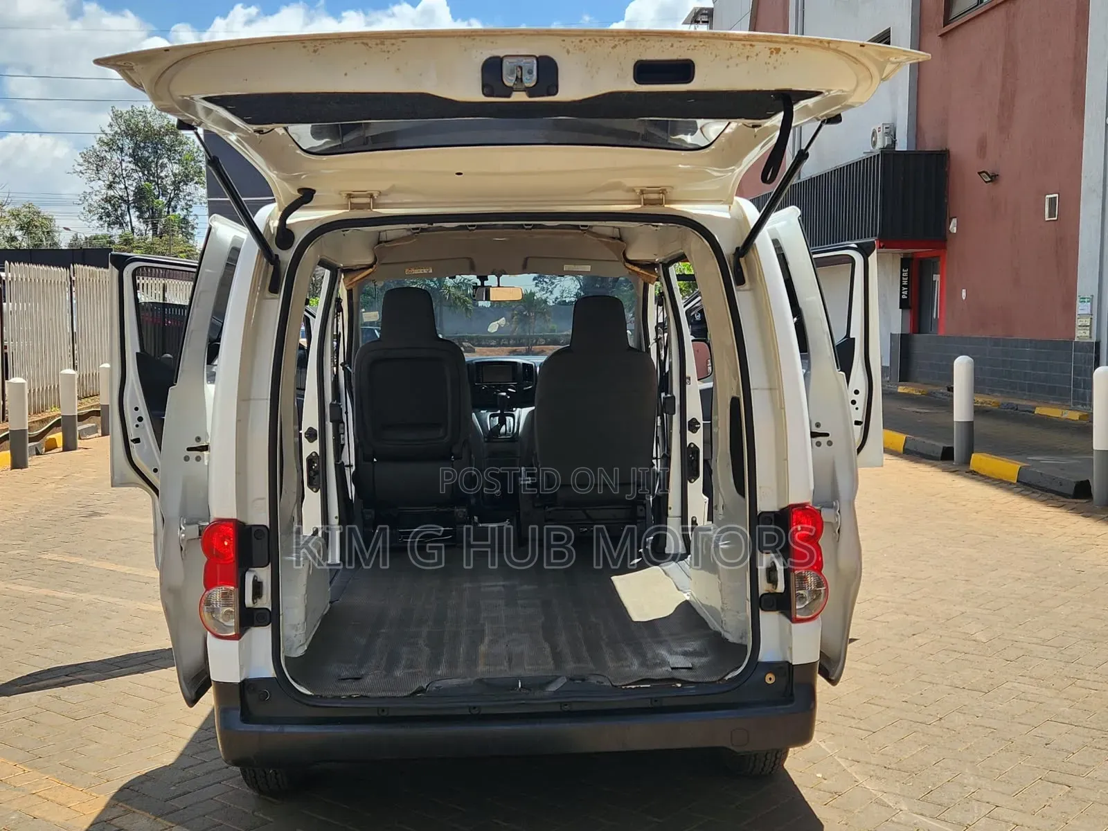 Nissan NV200 2018 White