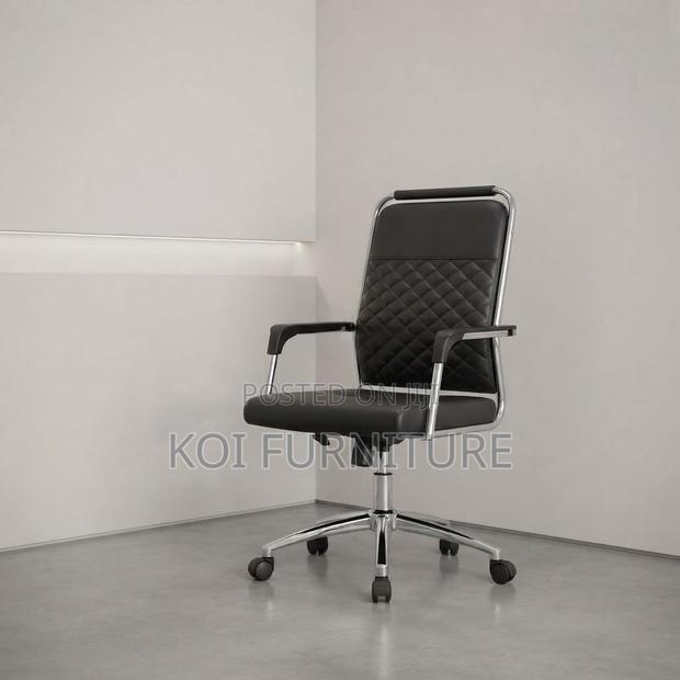 Office Chairs; Executive High Backrest Office Seat With Fixed Arm - thumbnail 2