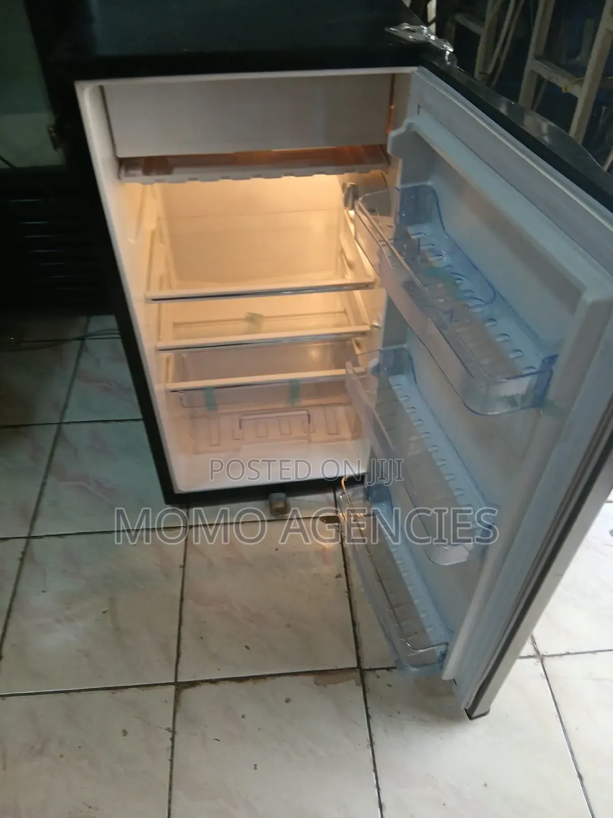 93l Von Mini Fridge