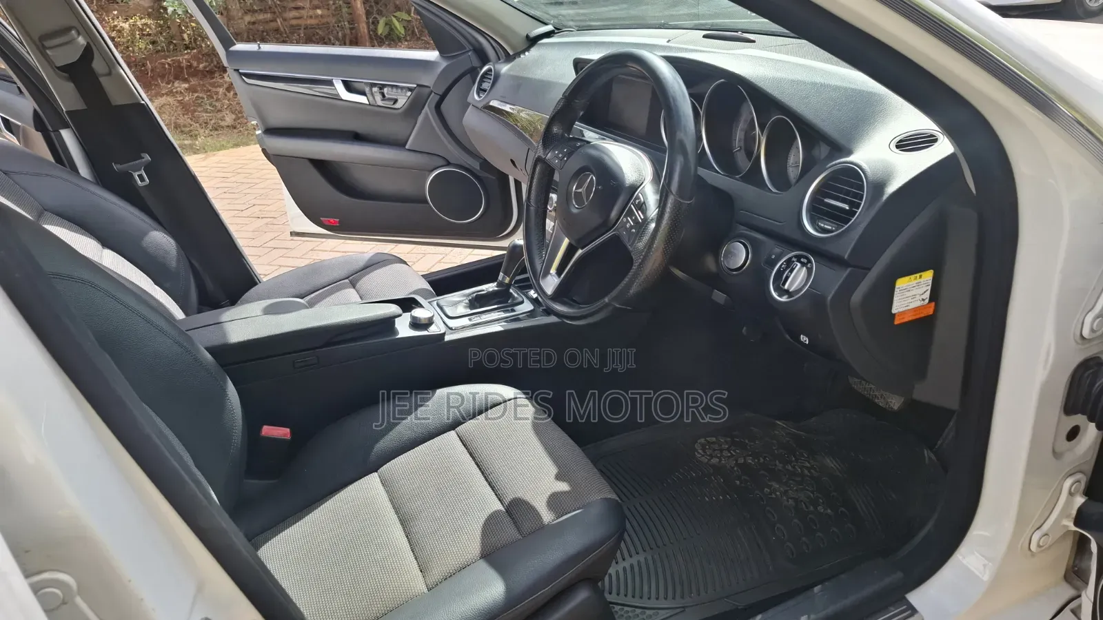 Mercedes-Benz C200 2013 White