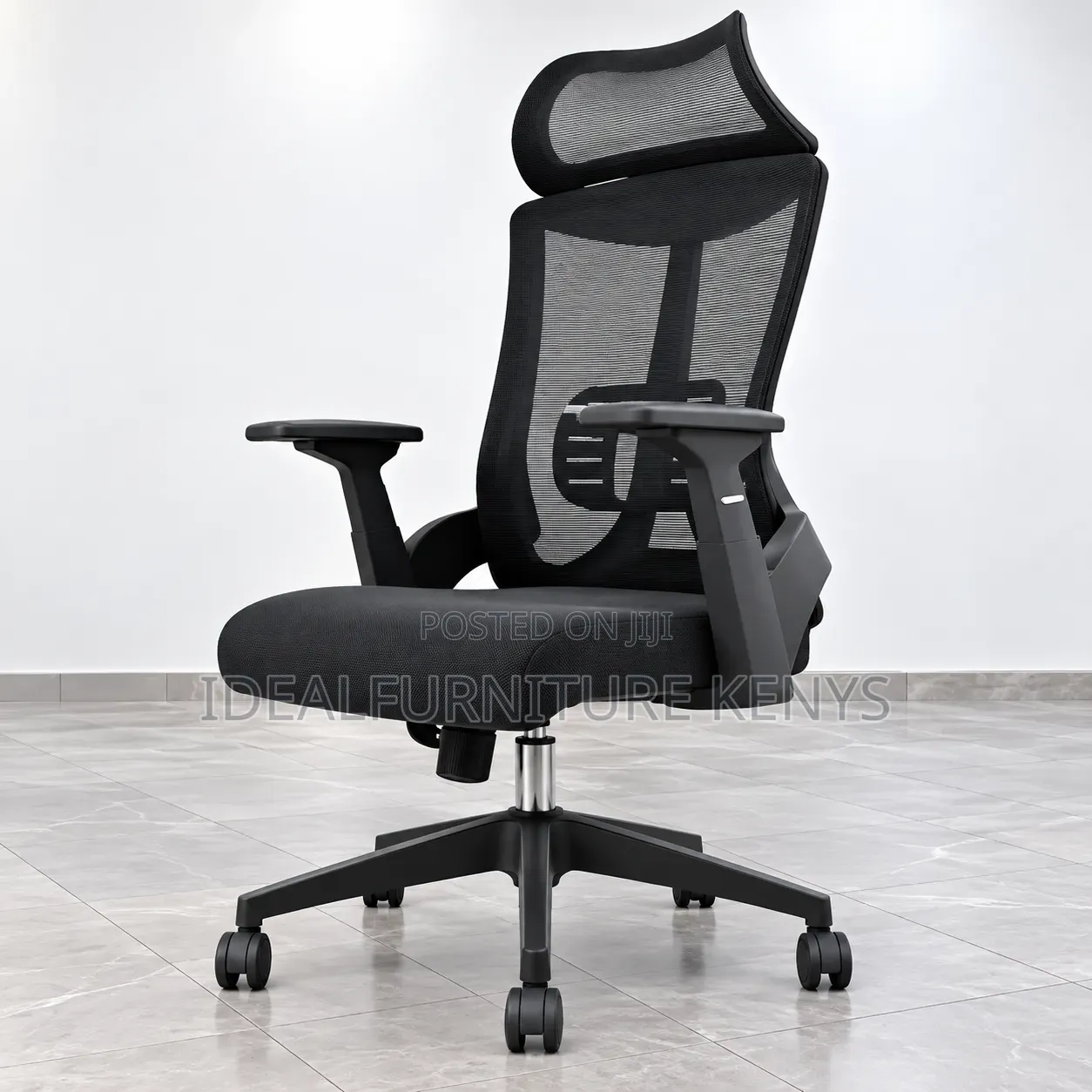 Ergonomic High-Back Mesh Office Chair With Headrest