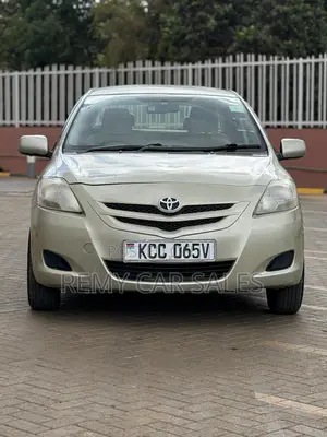 Toyota Belta 2008 Green