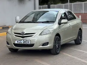 Toyota Belta 2008 Green