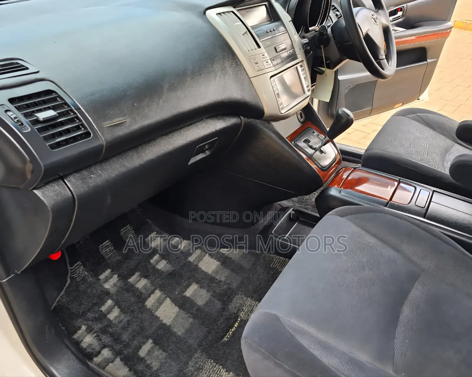 Toyota Harrier 2005 White