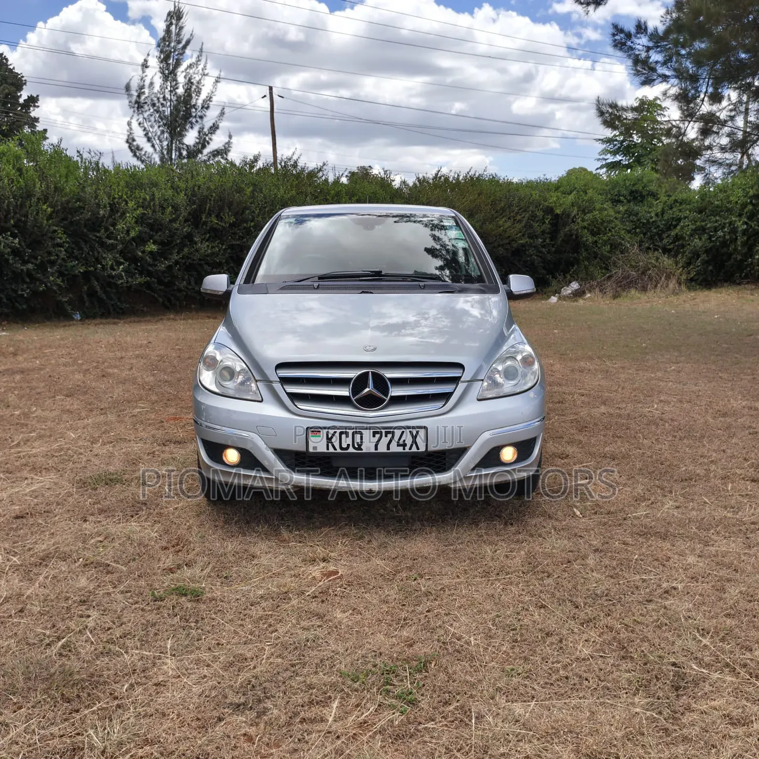 Mercedes-Benz B-Class 2012 Silver