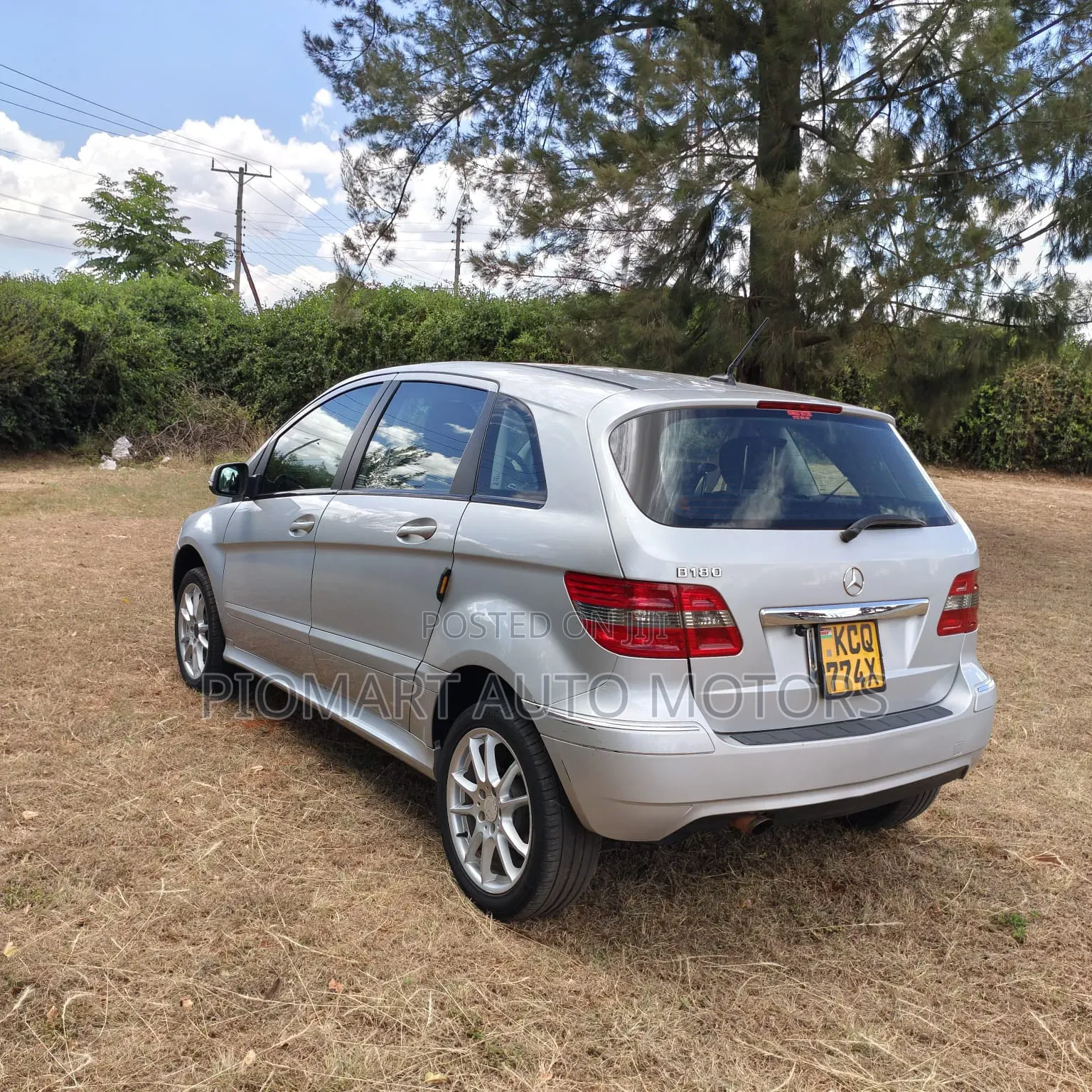 Mercedes-Benz B-Class 2012 Silver