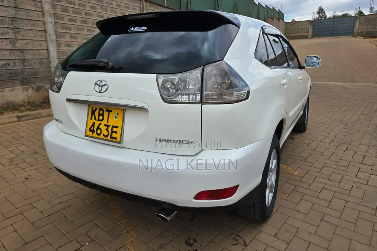 Toyota Harrier 2.4 2005 White