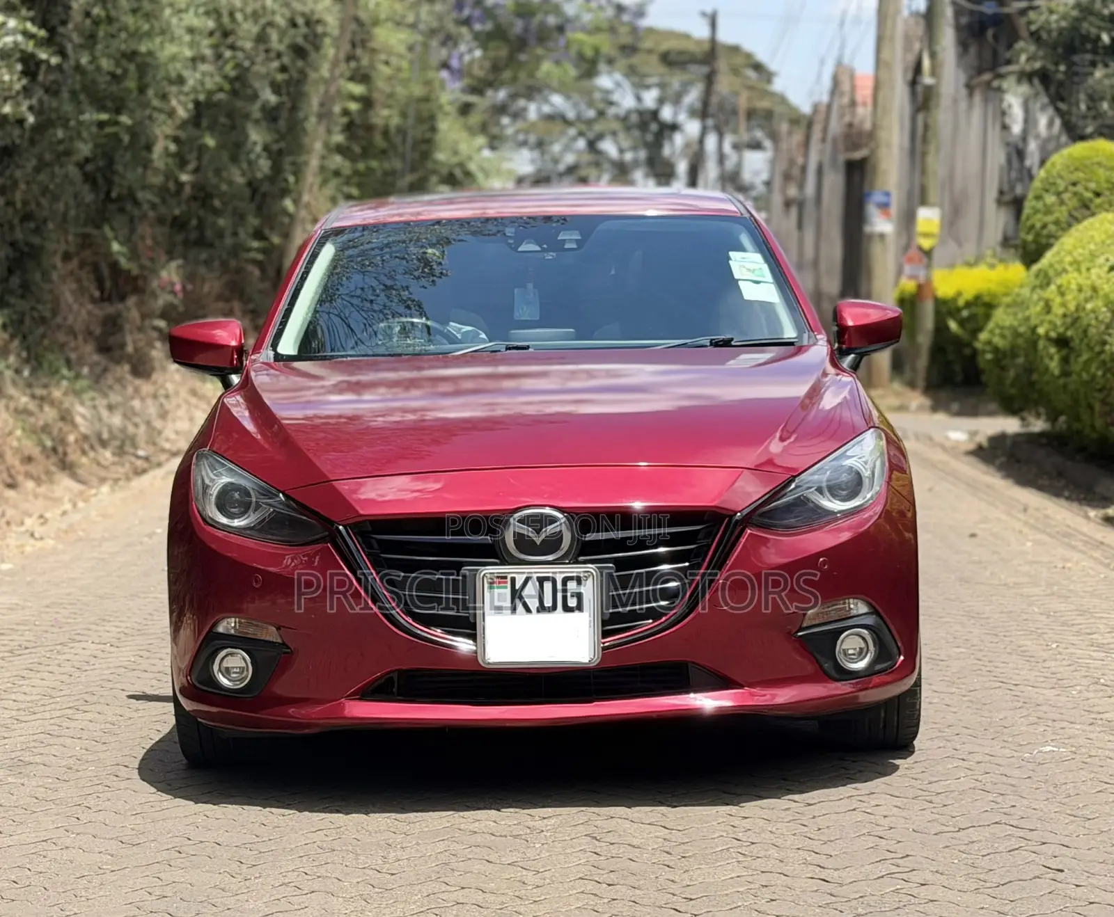 Mazda Axela 2015 Red