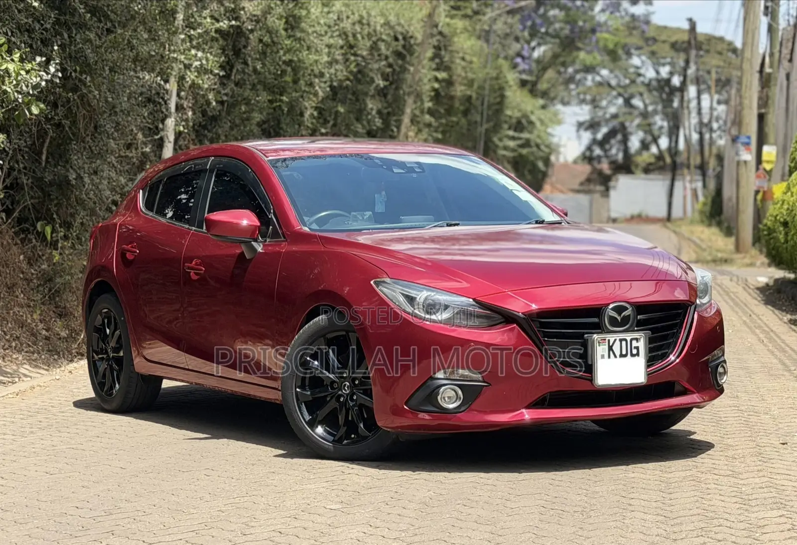 Mazda Axela 2015 Red