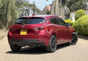 Mazda Axela 2015 Red