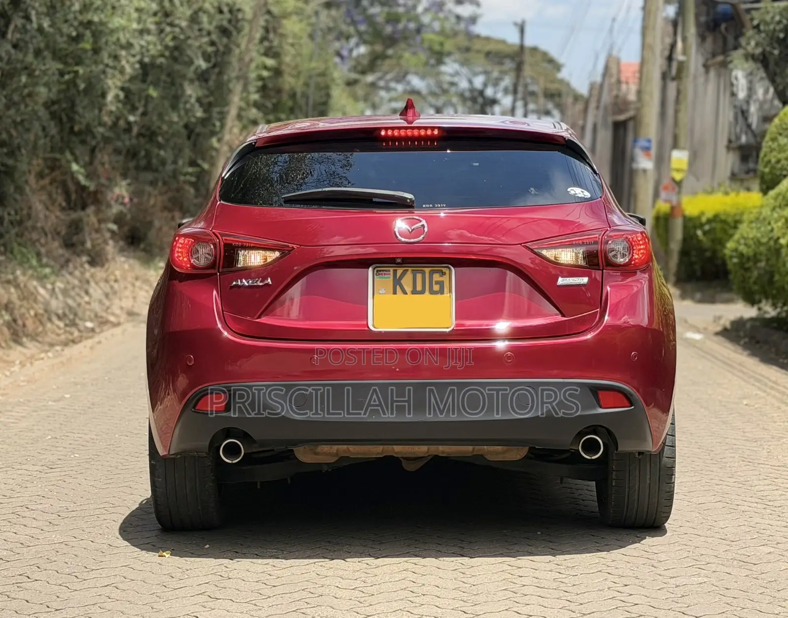 Mazda Axela 2015 Red