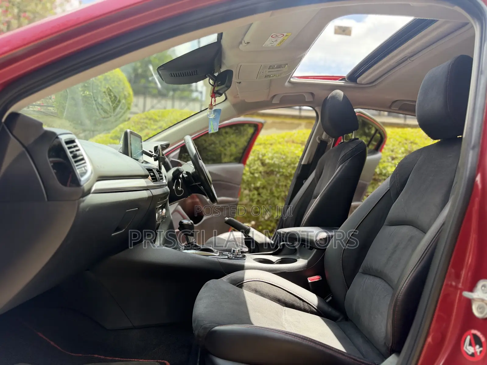 Mazda Axela 2015 Red