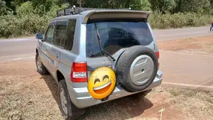 Mitsubishi Pajero IO 2000 Silver