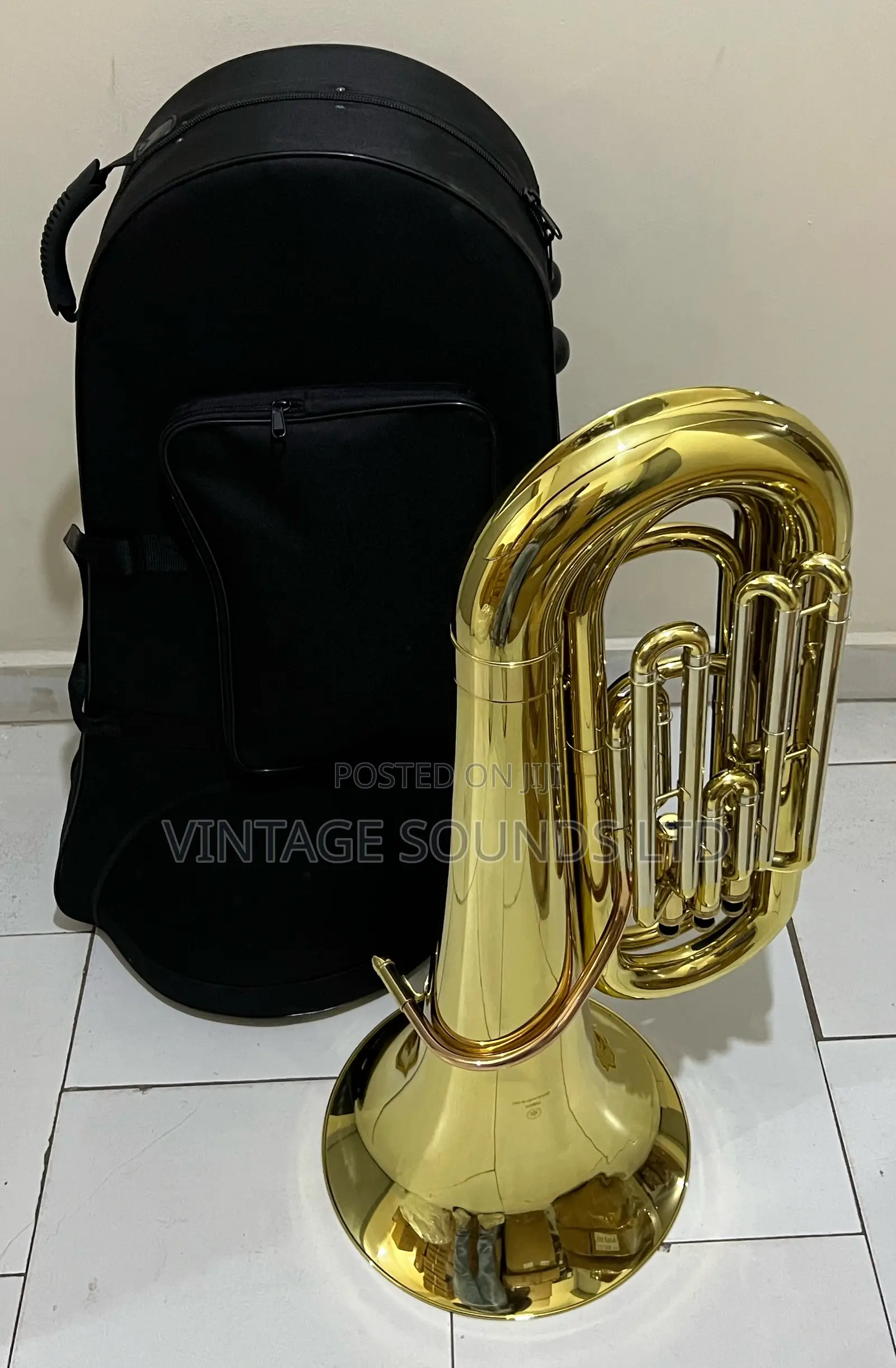 Professional BBb Tuba - 3 Valve - With Case & Mouthpiece