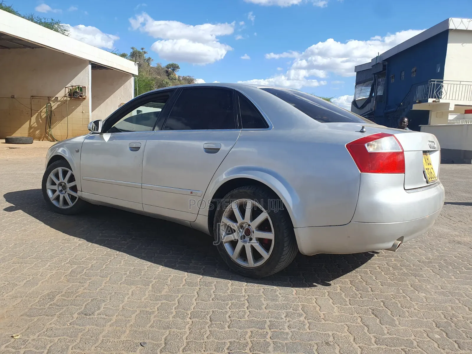 Audi Quattro 2011 Gray