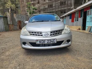 Nissan Tiida 2008 Silver