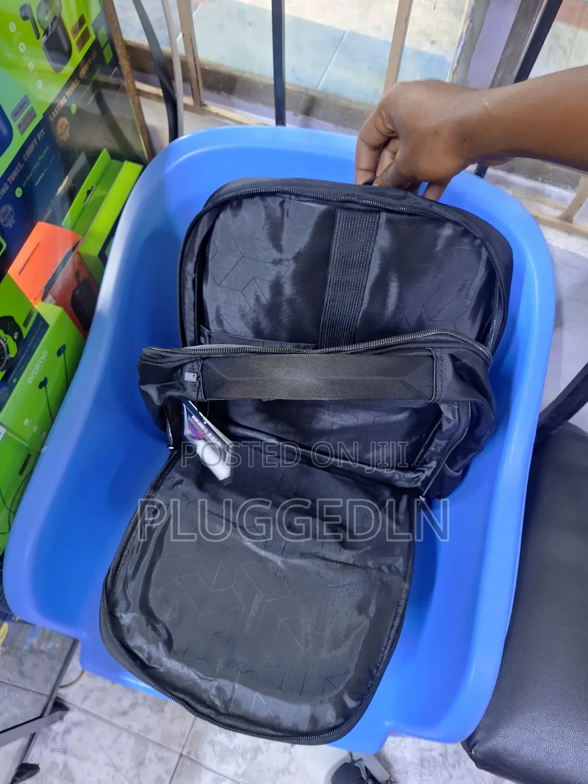 Duslang Black Laptop Backpack .