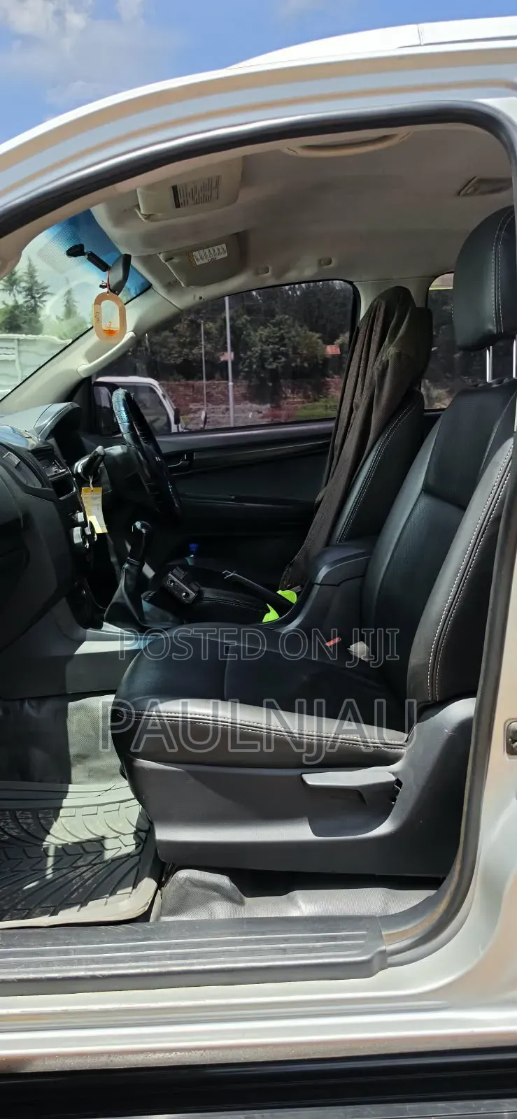 Isuzu D-MAX 2015