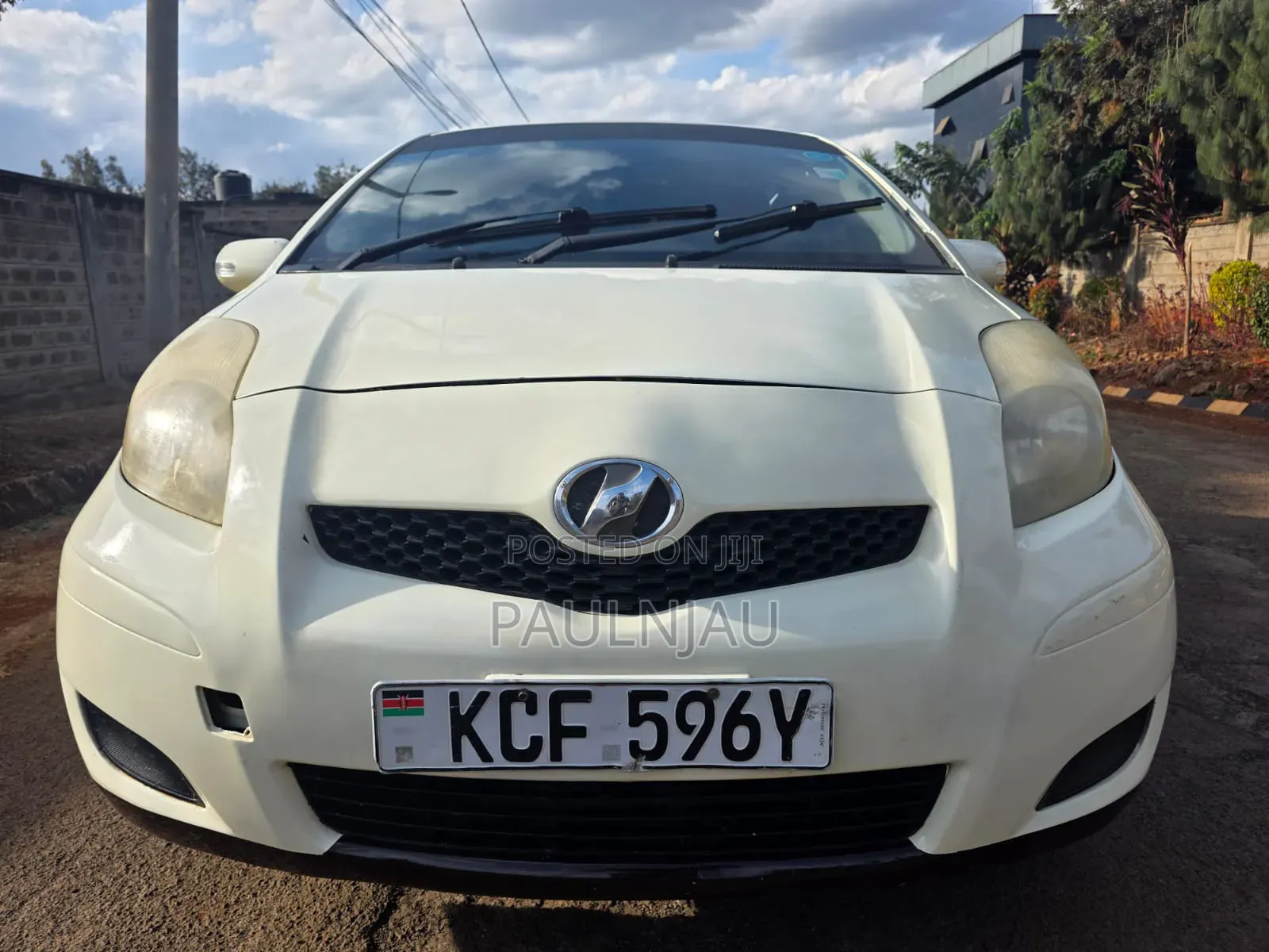 Toyota Vitz 2008 White