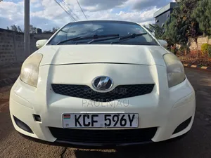 Toyota Vitz 2008 White