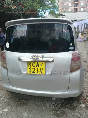Toyota Ractis 2007 Silver