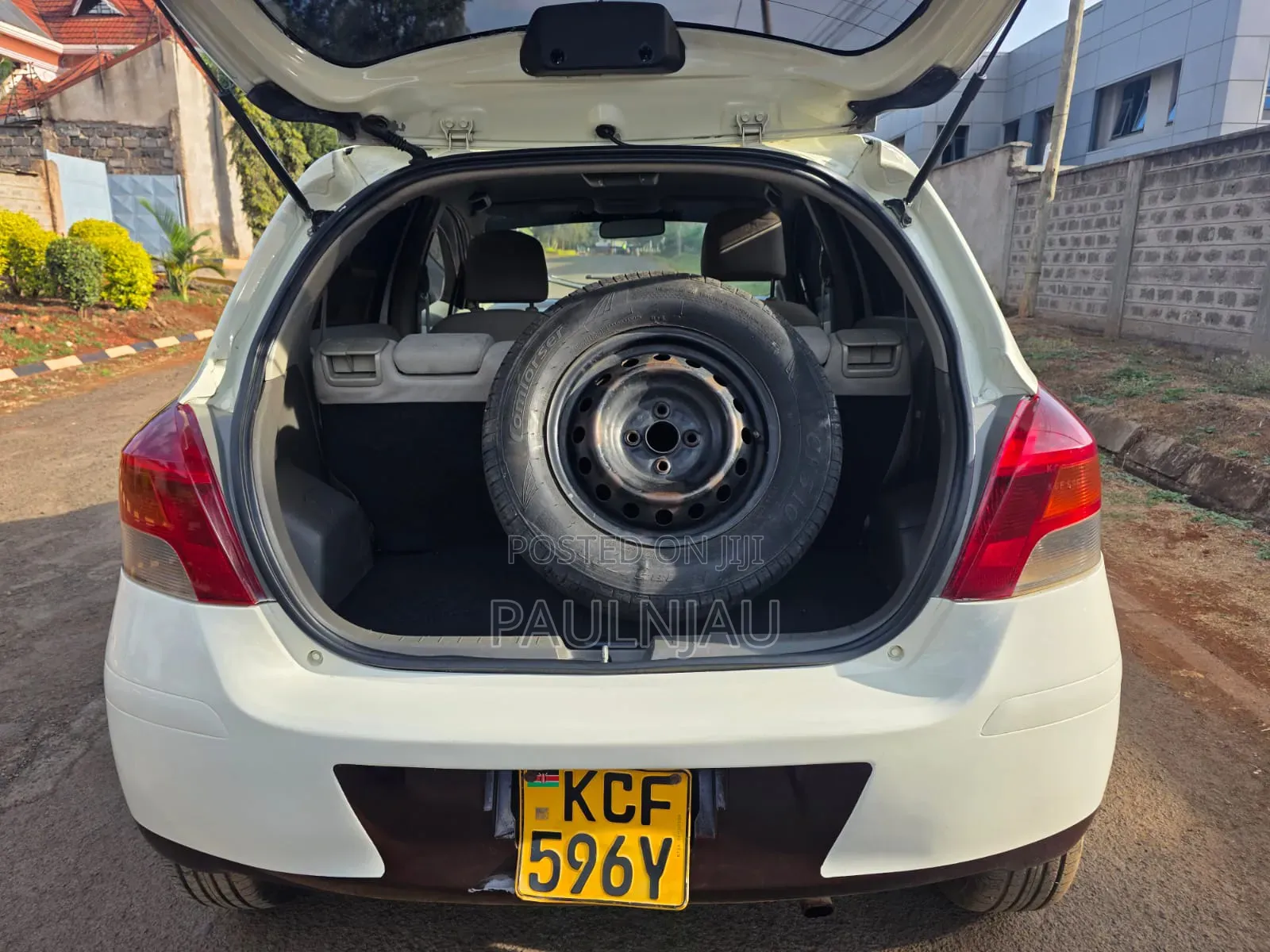 Toyota Vitz 2008 White