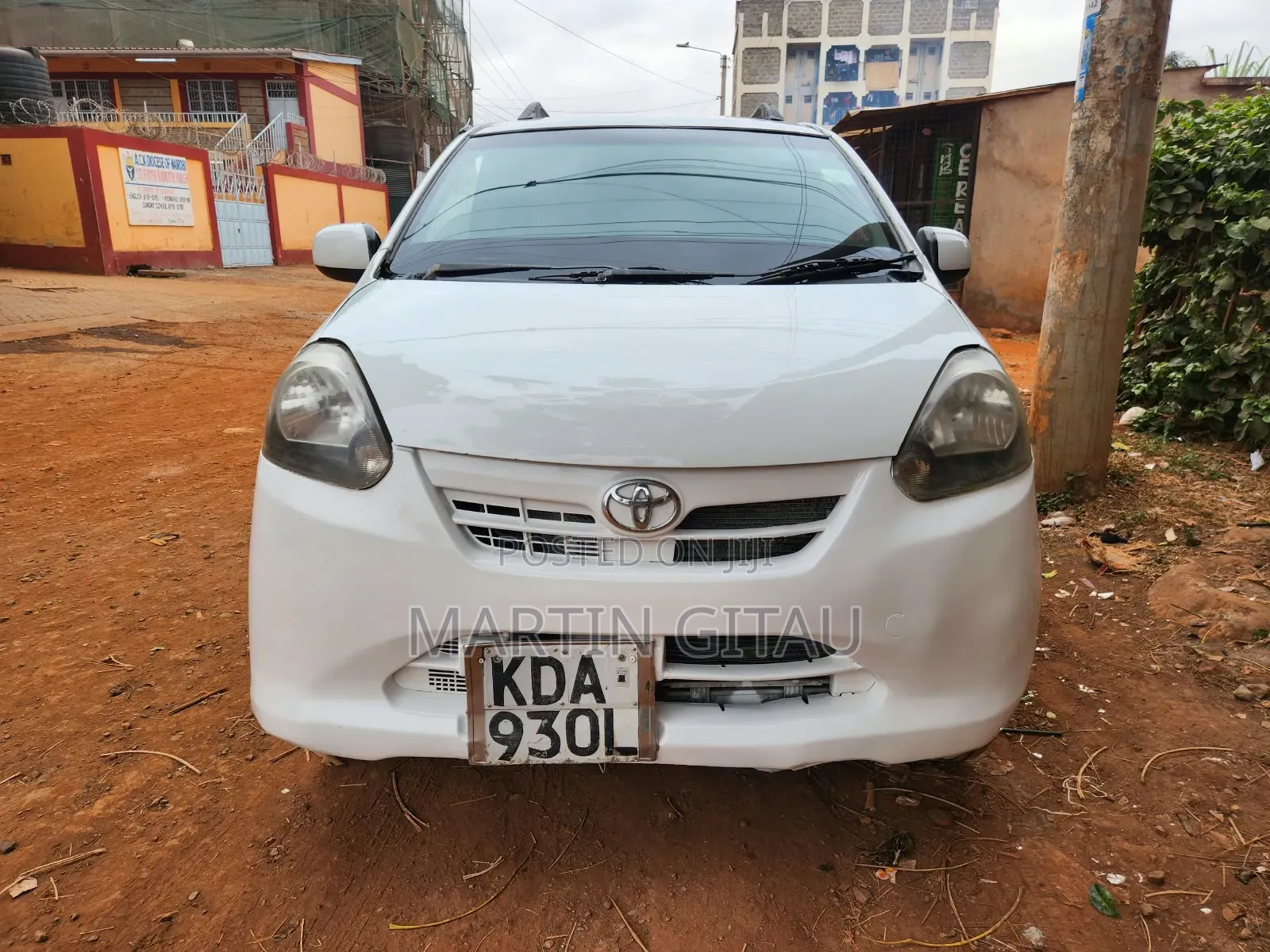 Toyota Pixis 2013 White