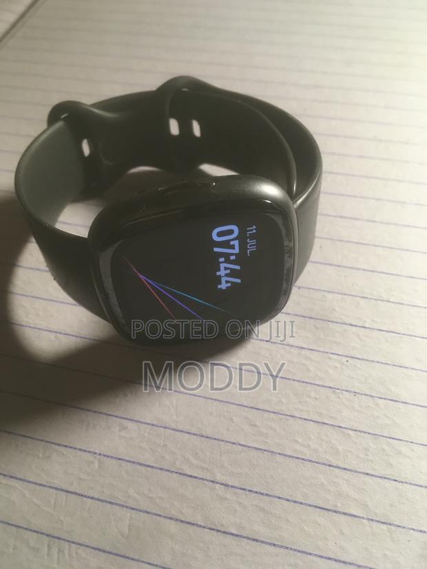 Fitbit Versa 3 GPS Original Germany - thumbnail 4